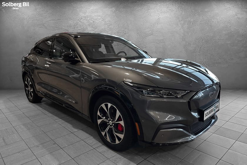 Bilde 3 av Ford Mustang Mach-E Long Range AWD AWD/ Soltak/ 360° Kamera/ ACC/ Hengerfeste