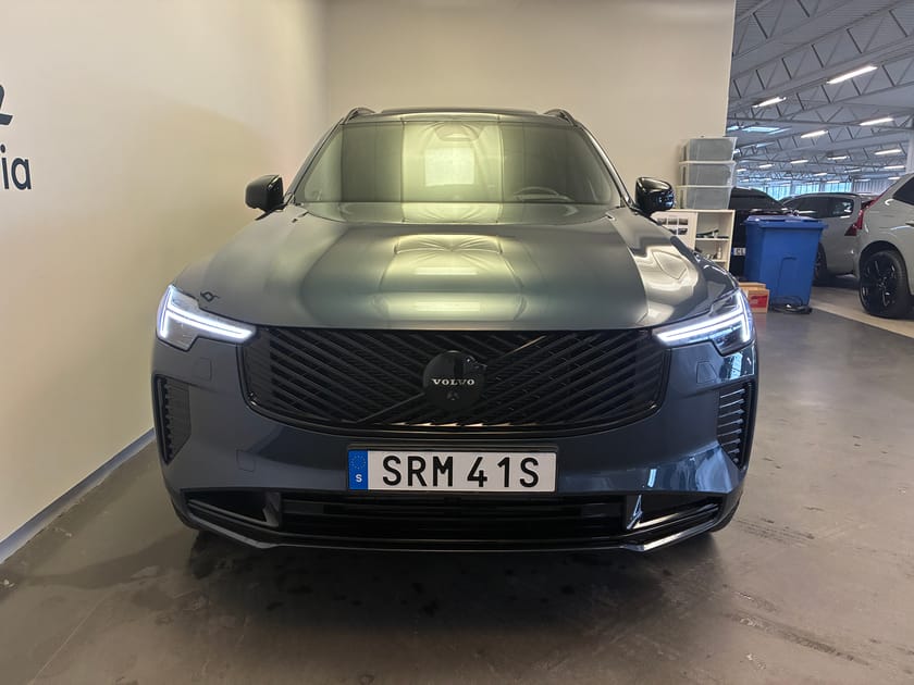 Bild 2 av Volvo XC90 T8 Ultra Black Edition / 360 Kamera / HUD / Keyless / Bowers&Wilkins /