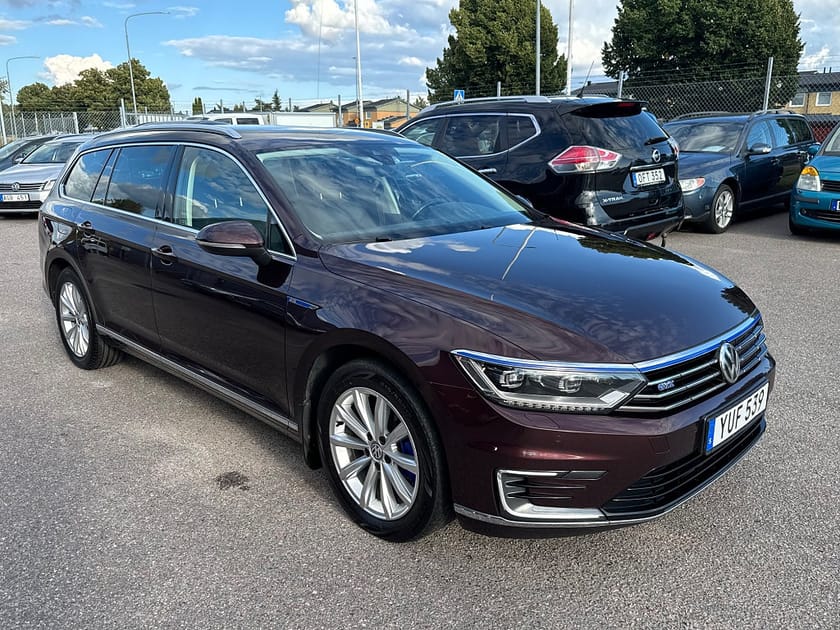 Bild 4 av Volkswagen Passat Variant GTE 1.4 TSI EXECUTIVE ACT 218hk Euro 6|COCKPITT|VÄRMARE