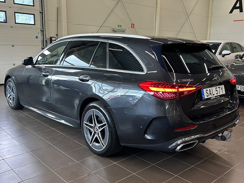 Bild 4 av Mercedes-Benz C 300 T e 9G-Tronic AMG Line Drag/360/Navi/Burmester/Värm