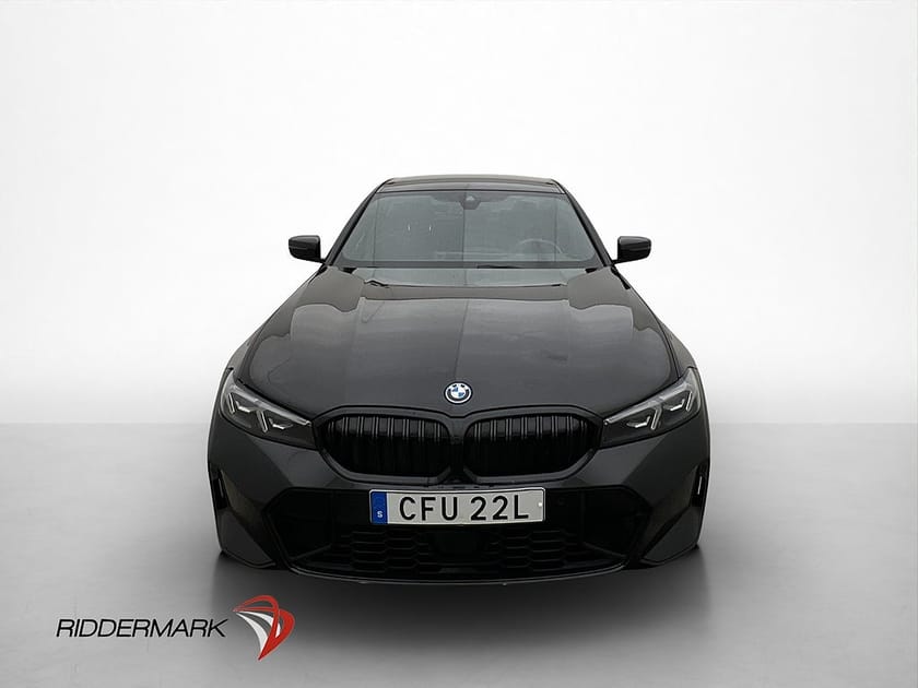 Bild 2 av BMW 330e xDrive Sedan M Sport Pro H/K Kamera CarPlay Drag
