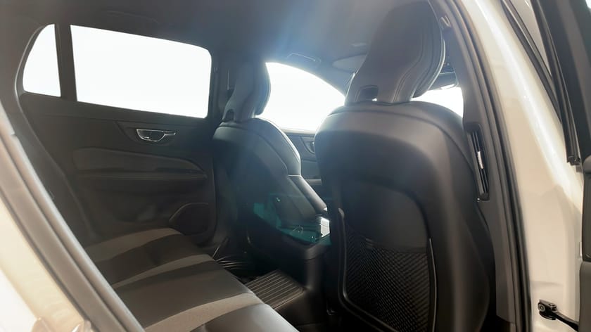 Bild 5 av Volvo V60 Recharge T6 R-Design 341hk Drag
