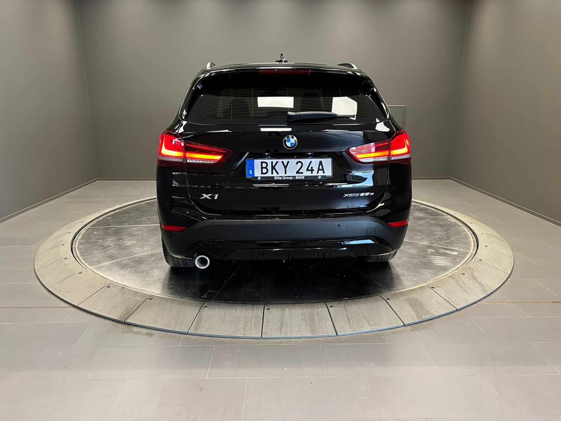 BMW X1 2021, bild 4/10