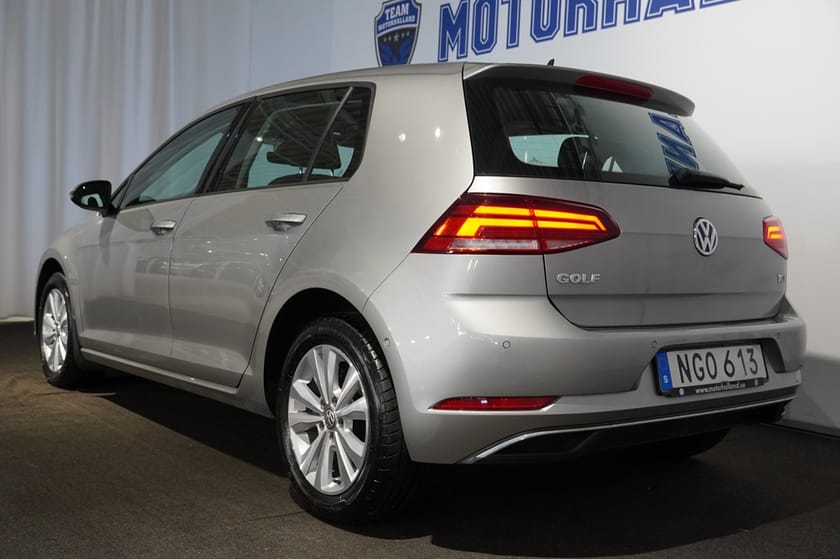 Bild 3 av Volkswagen Golf 1.6 TDI -  AUT/Värmare/Nav MM!