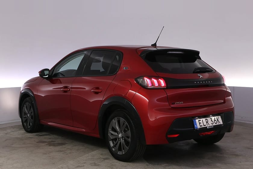 Bild 4 av Peugeot e-208 Allure Pack Kamera Tonade Rutor Navi