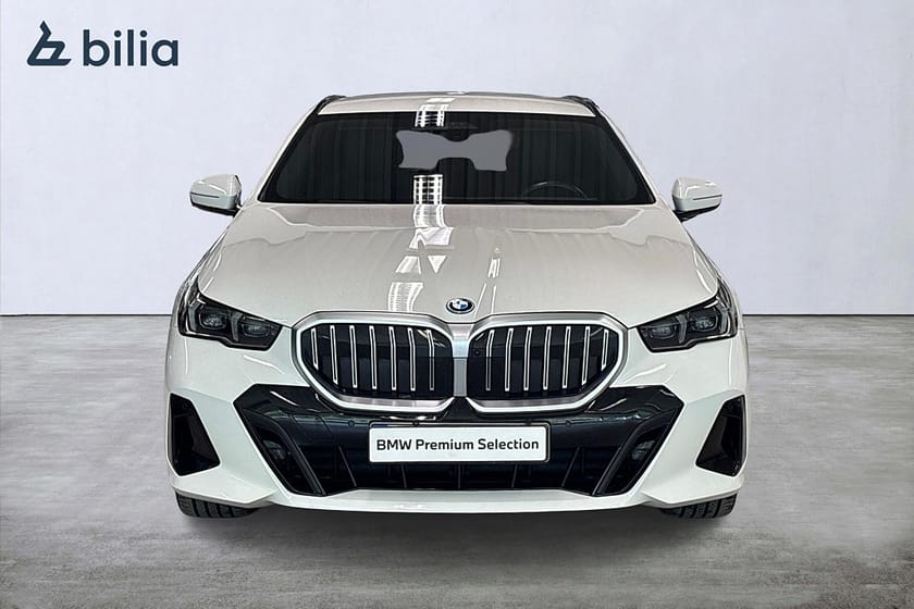 Bild 5 av BMW 530e xDrive Touring M-Sport | Bowers & Wilkins | Akiv farth.