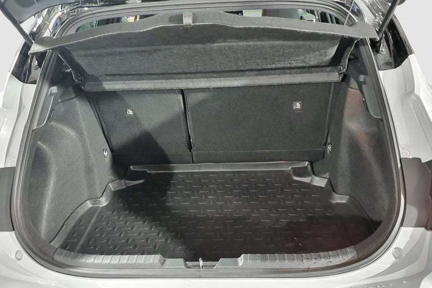 Bild 4 av Toyota Corolla Hybrid 1,8 5D GR-S BI-TONE SPI V-HJUL