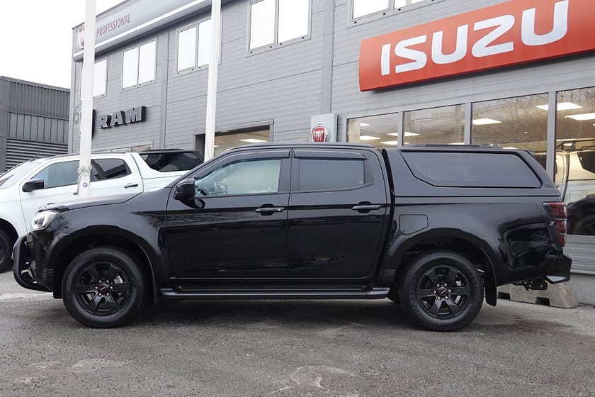 Bild 4 av Isuzu D-Max Crew Cab XRX |4219:-skatt| 3.995:-/mån Facelift | OMG LEV