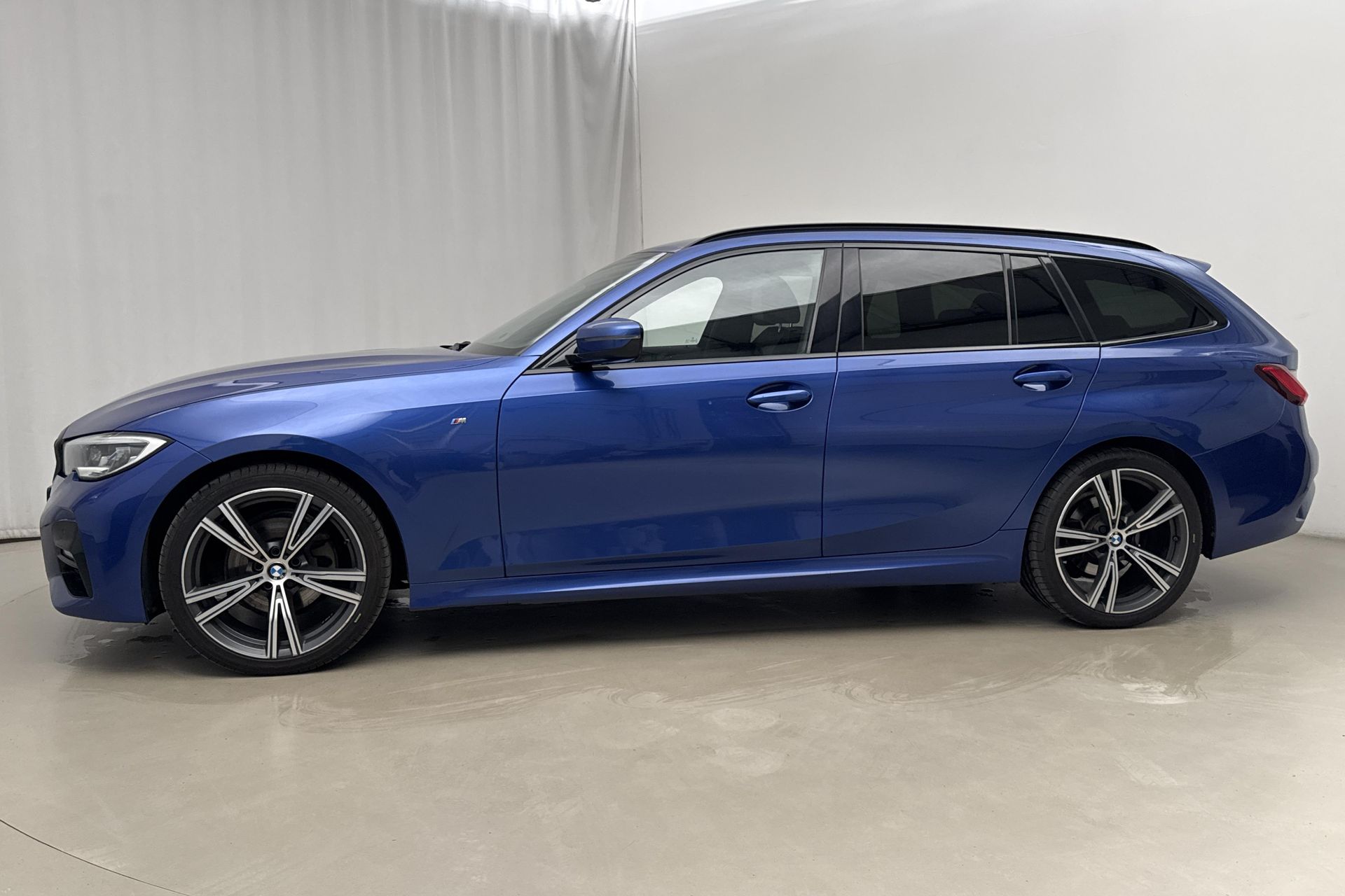 BMW 320 d xDrive Touring 2021, bild 2/10
