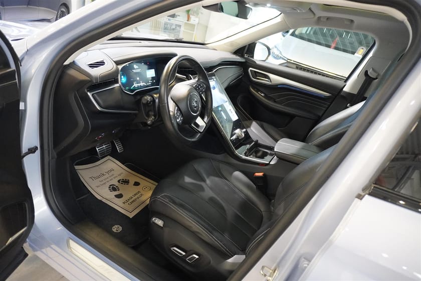 Bild 2 av MG Marvel R Luxury