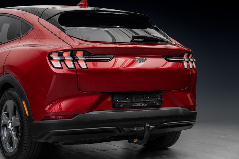 Bilde 3 av Ford Mustang Mach-E Long Range 610 KM WLTP//HENGERFESTE//NY I NORGE