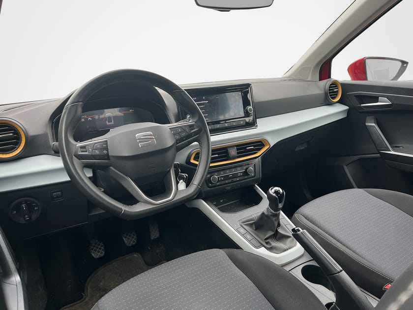 Bild 3 av SEAT Arona 1.0 TSI 95hk Manuell *Drag 2023