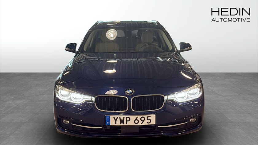 Bild 2 av BMW 330i xDrive Touring Aut - Sport Line - Drag - Panorama