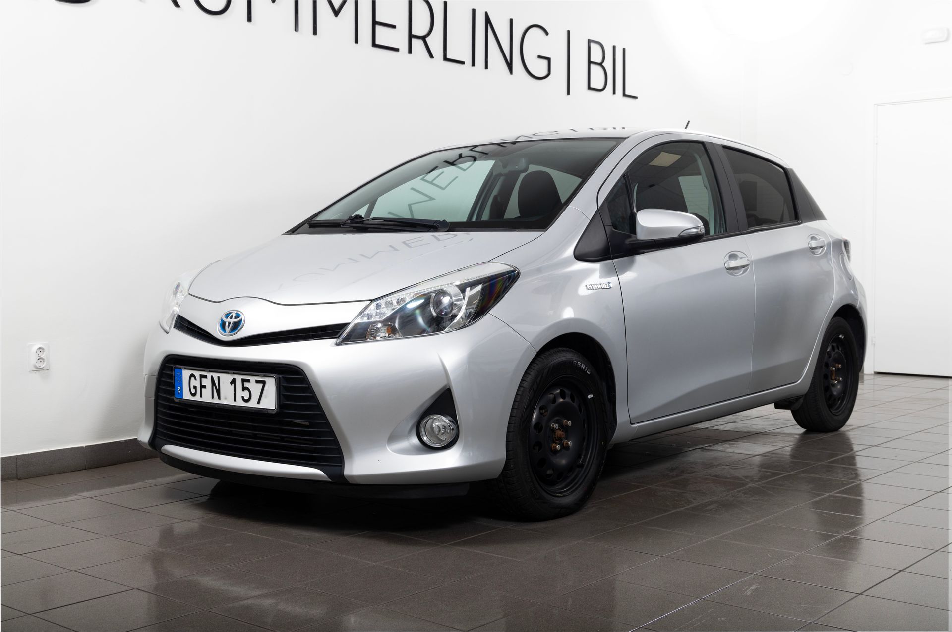 Toyota Yaris Hybrid 2014, bild 2/10