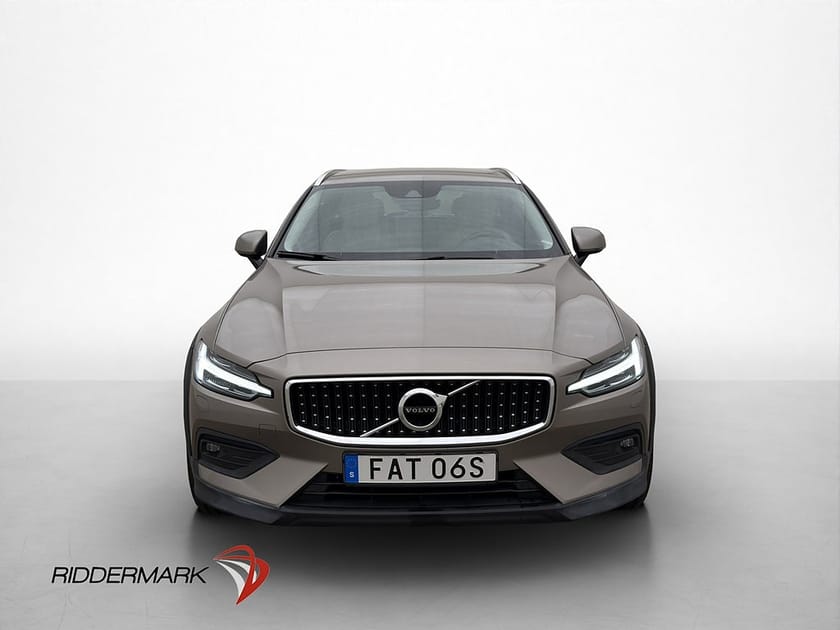 Bild 2 av Volvo V60 Cross Country D4 AWD 190hk Advanced Drag BLIS VOC