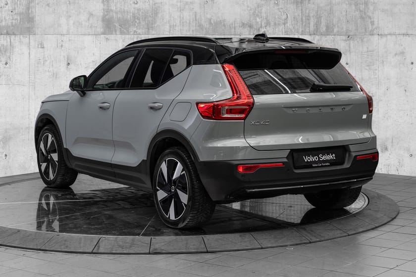 Bilde 5 av Volvo XC40 Recharge Extended Range RWD Ultimate - Pixel-LED Hengerfeste