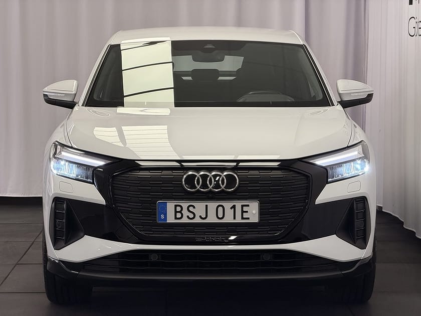 Bild 3 av Audi Q4 40 Sportback e-tron Svart opt/Rattvärme/Kamera/21"