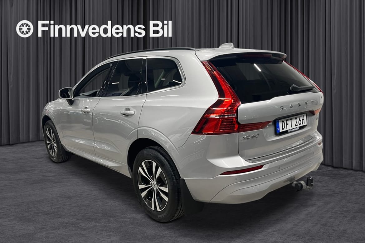 Volvo XC60 2022 - miniatyr 2