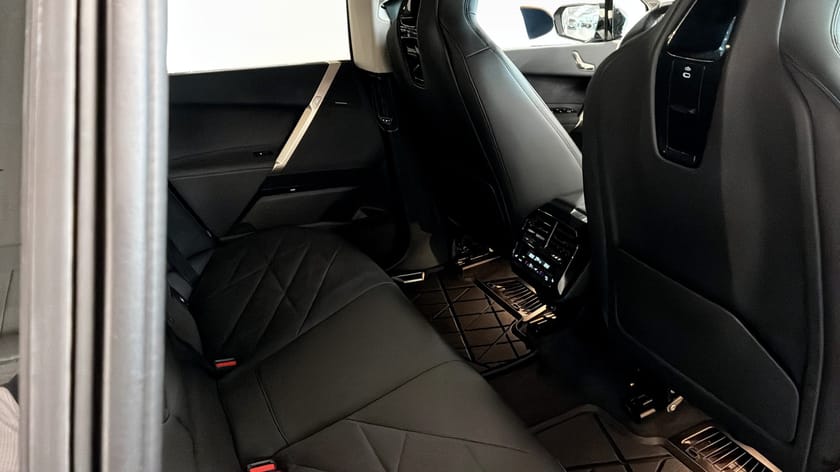 Bild 5 av BMW iX xDrive40 Sportpkt Driving Assist Pro 360 Cam H/K Head Up
