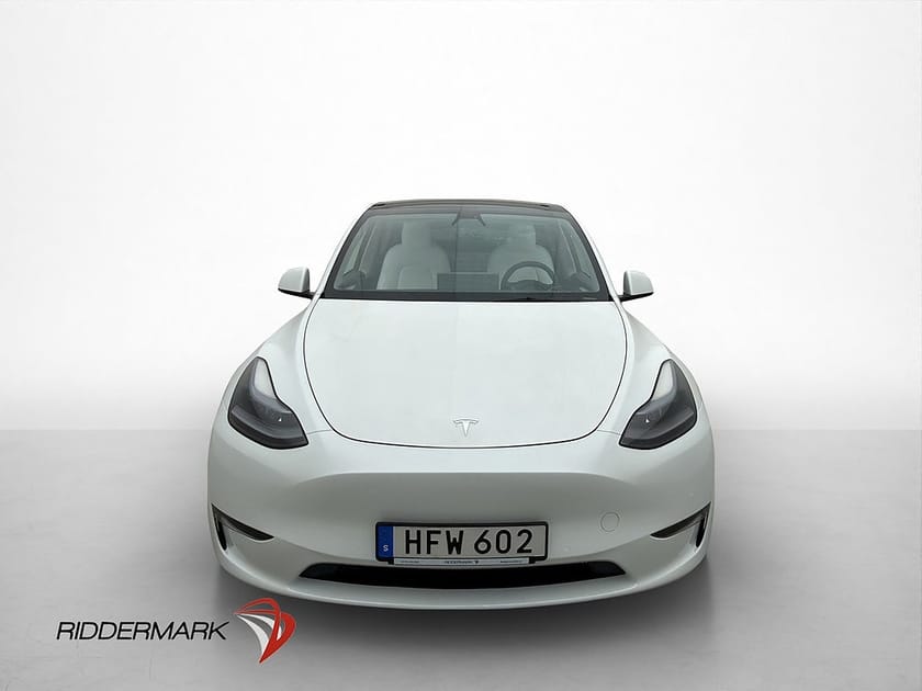 Bild 3 av Tesla Model Y Long Range AWD Ljus interiör Autopilot MOMS
