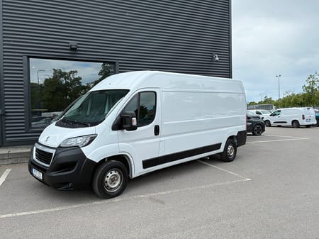 Peugeot Boxer Van PRO+ L3H2 335 140 hk MAN LEASEBAR