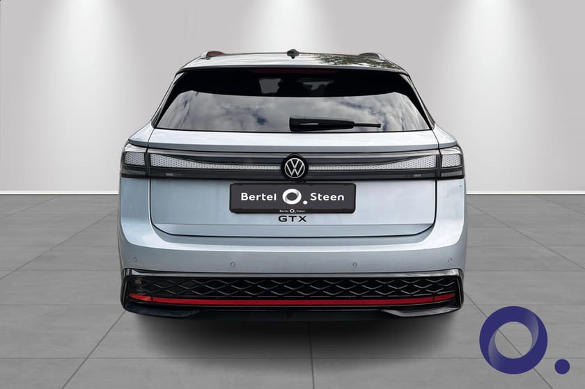 Bilde 4 av Volkswagen ID.7 GTX Tourer