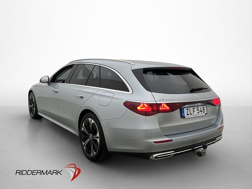 Bild 5 av Mercedes-Benz E 300 d e 4MATIC T de 4M Avantgarde Skinn 360° Navi Drag
