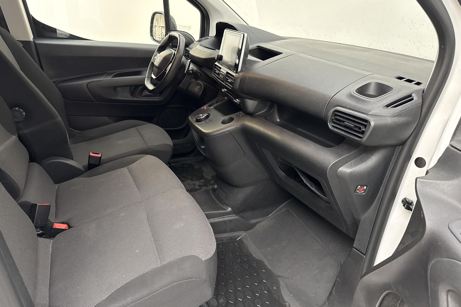 Peugeot Partner 2022, kuva 7/10