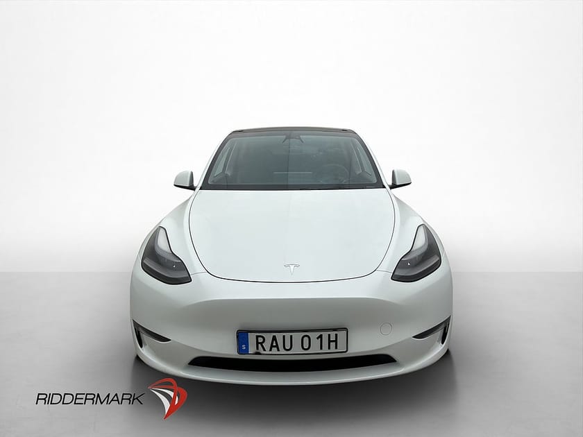Bild 3 av Tesla Model Y Performance AWD Dragkrok Autopilot Pano MOMS