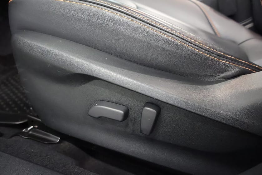 Bild 5 av Subaru XV e-Boxer / Summit / V-Hjul / Drag / Taklucka / M-Värm