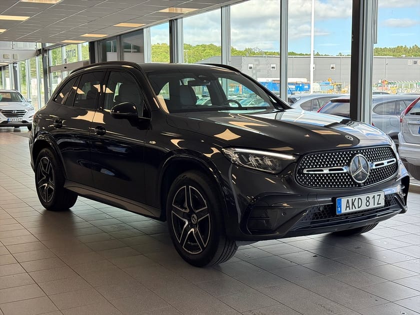 Bild 1 av Mercedes-Benz GLC 300 e 4MATIC 300e AMG Burmester MOMS
