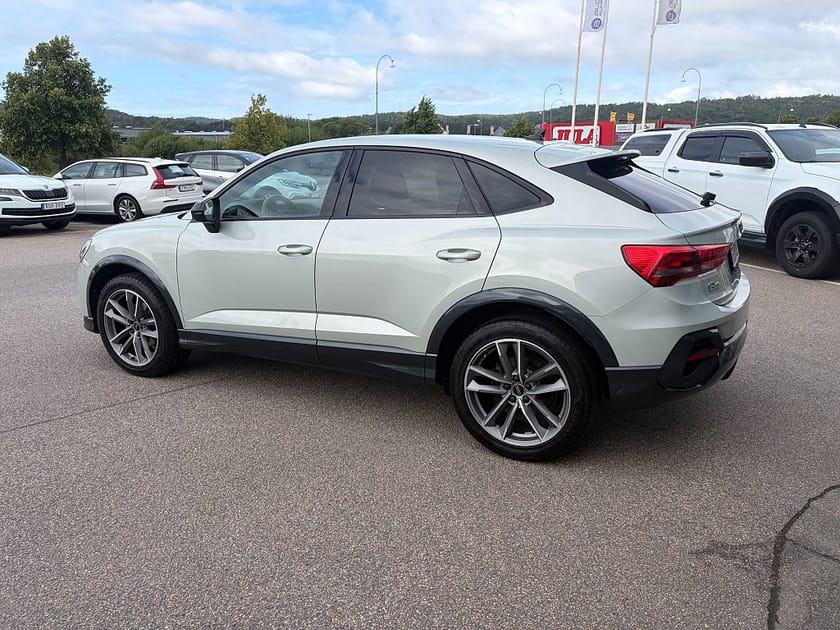 Bild 3 av Audi Q3 Sportback 35 TFSI 35TFSI MHEV Proline, Aut, Svart optik