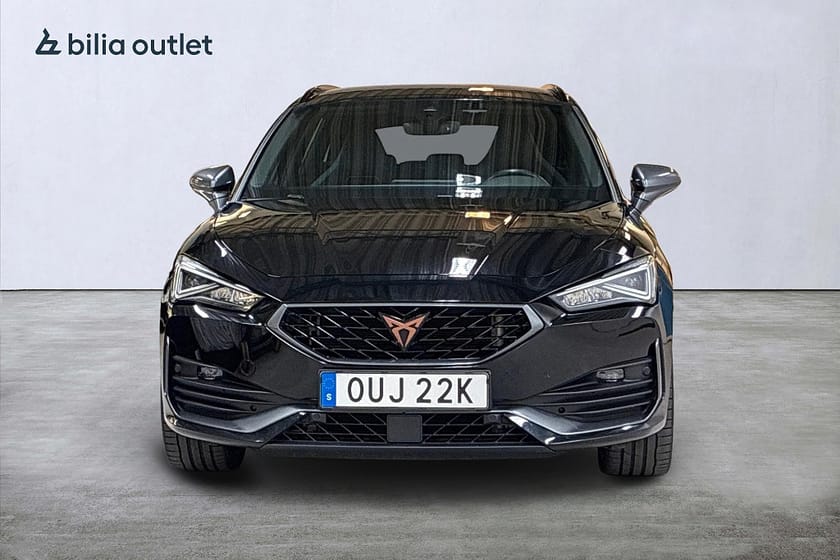 Bild 3 av CUPRA Leon Sportstourer e-Hybrid 245hk Navi Drag Carplay B-kamera