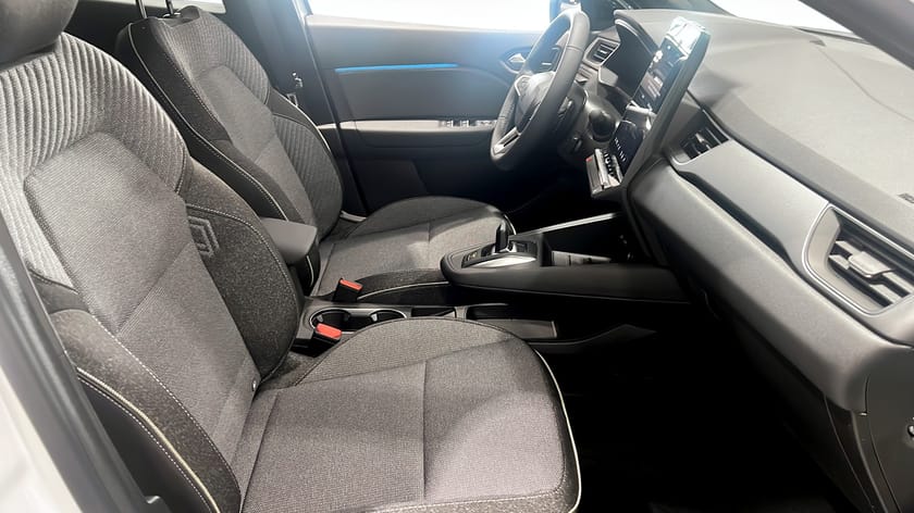 Bild 3 av Renault Captur Techno Mildhybrid 140hk MY26 *demo*