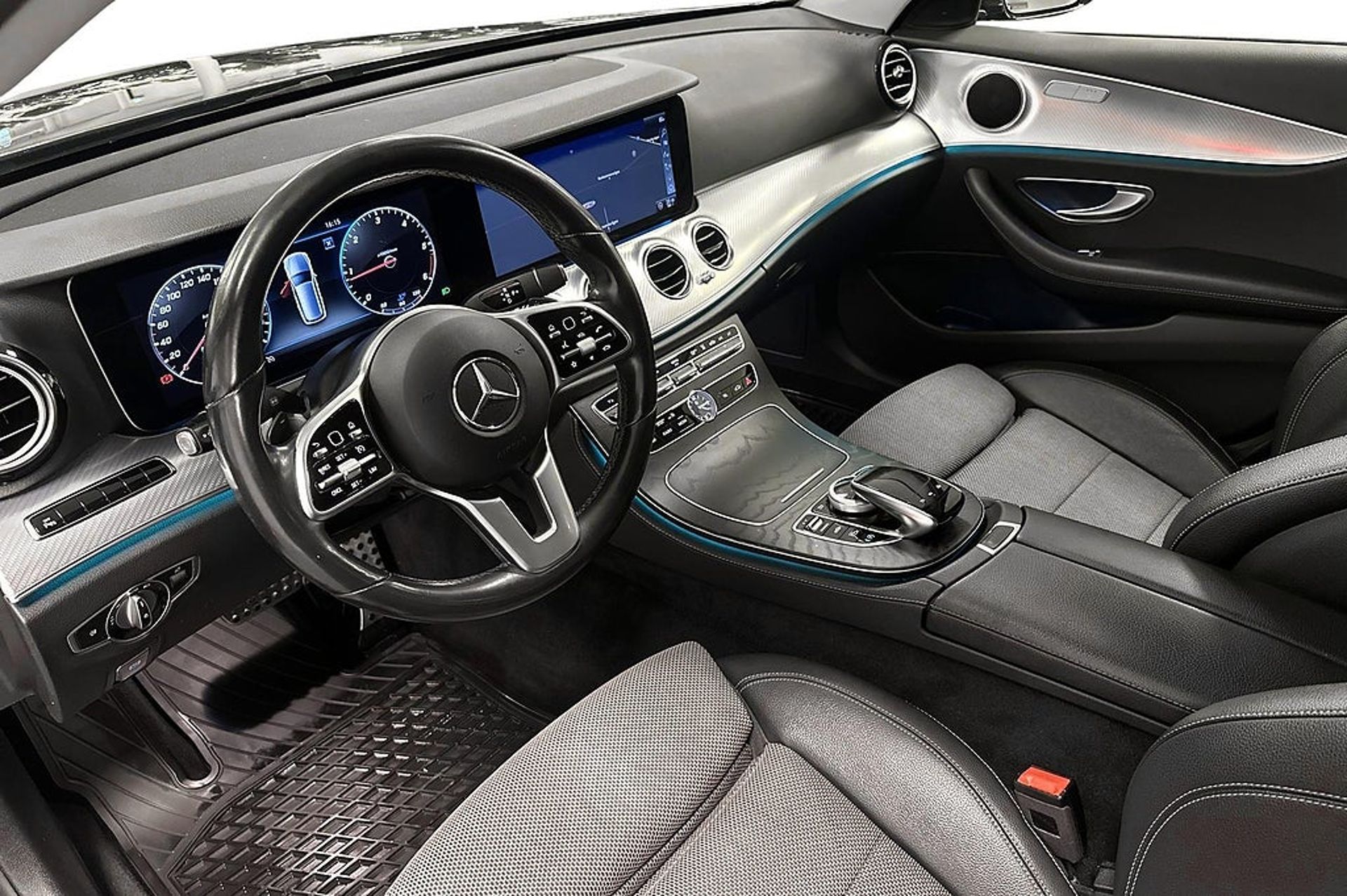 Mercedes-Benz E 2020, bild 6/10