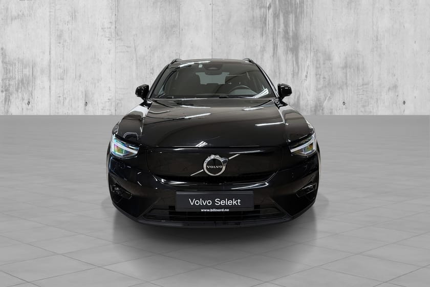 Bilde 2 av Volvo EX40 Twin Motor Performance - Pilot Assist - Hengerfeste - Panorama