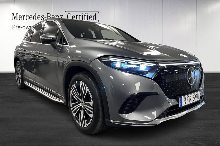 Bild 2 av Mercedes-Benz EQS SUV 450 4MATIC Premium Distronic Pano Burmester HUD 7 sits
