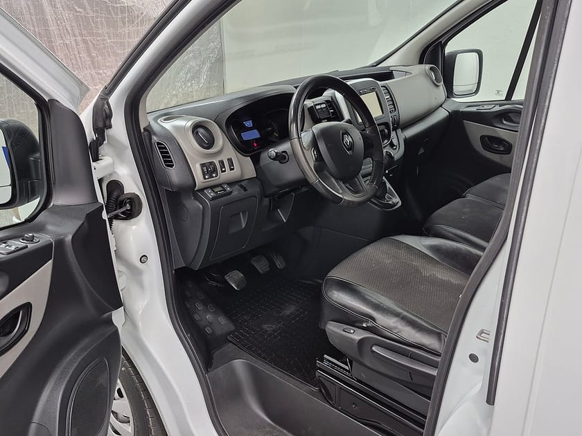 Bild 2 av Renault Trafic Skåpbil LÅNGT SKÅP dCi 120HK
