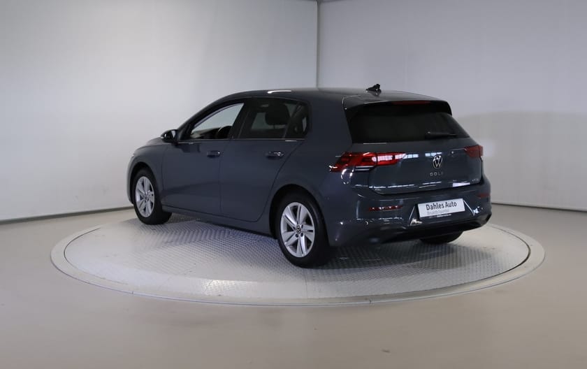 Bilde 3 av Volkswagen Golf 1,0 110hk E-TSI Life Aut. ACC/Kamera/Navi/Carplay