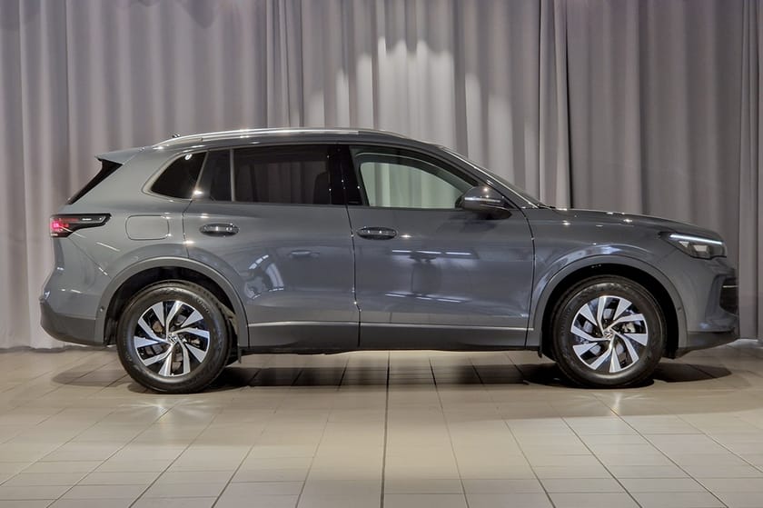 Bild 4 av Volkswagen Tiguan LIFE / 1.5 eTSI / 150 HK / Drag