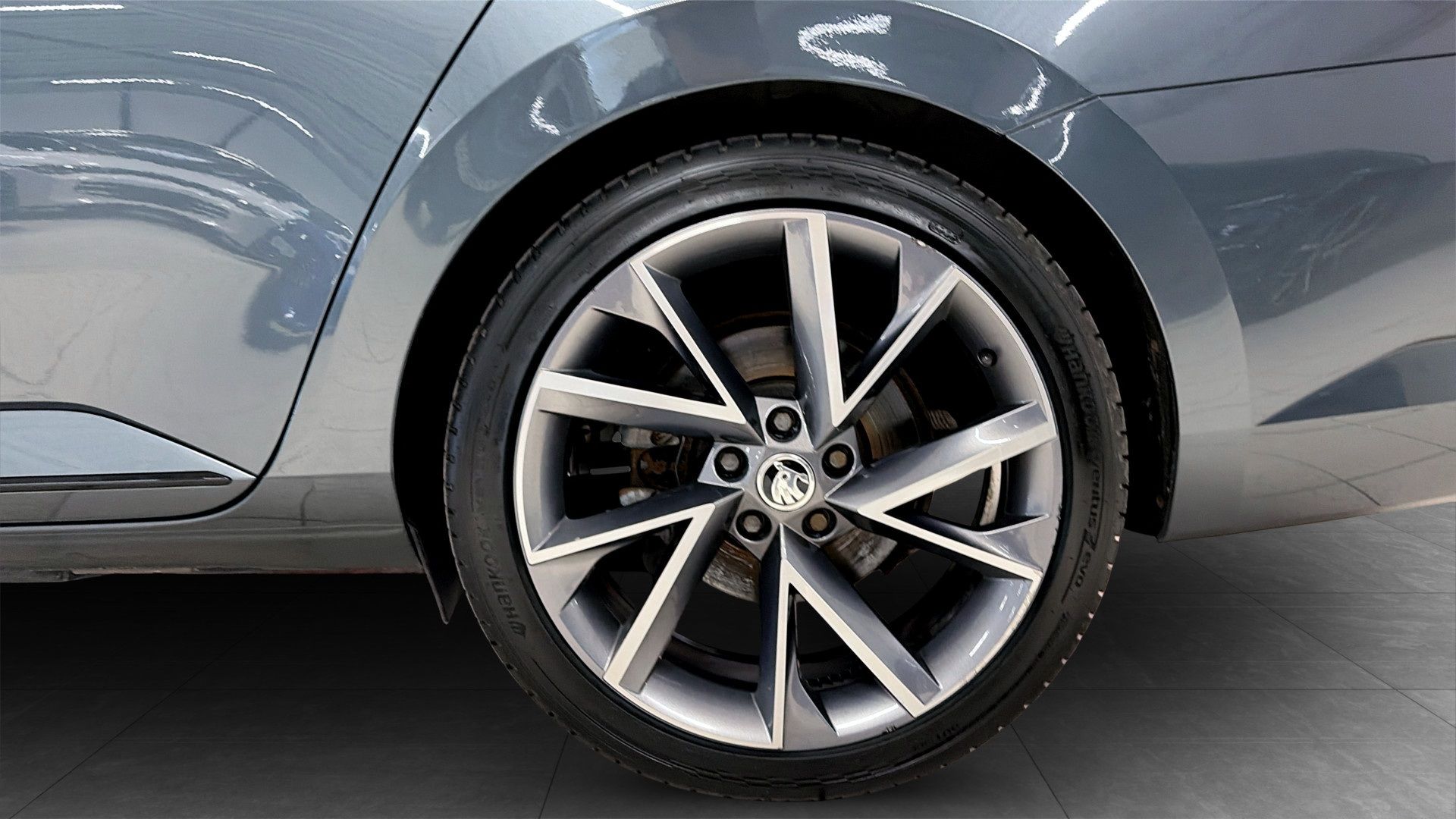 Skoda Superb 2021, bild 7/10