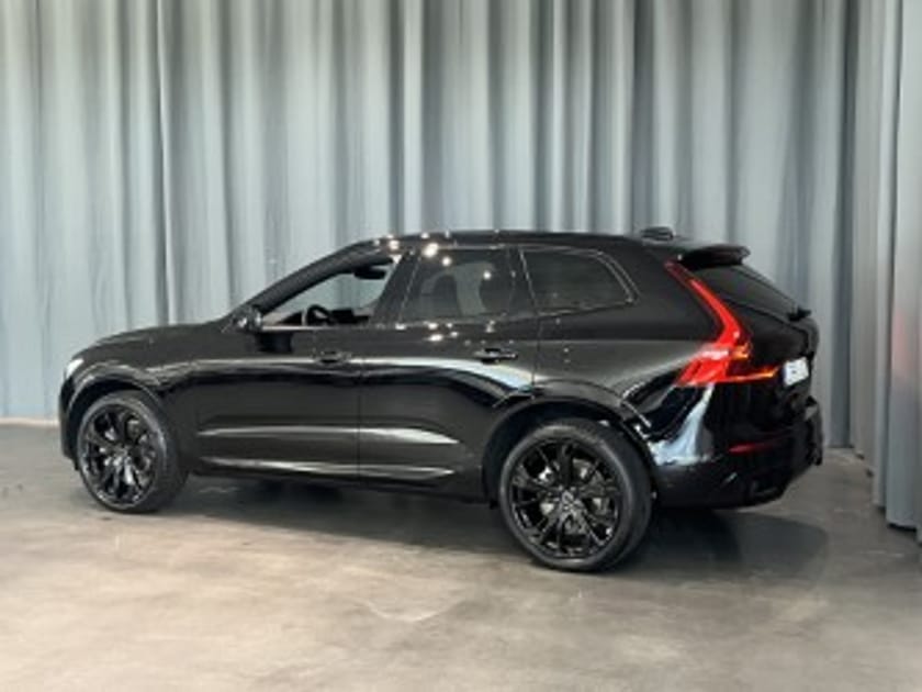 Bild 3 av Volvo XC60 T6 Plus Black Nordic Edition Lagerbil
