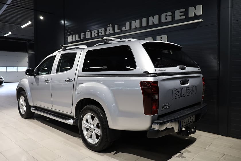 Bild 4 av Isuzu D-Max Crew Cab 1.9 4WD Flakkåpa/Värmare/Dragkrok/SoV-hjul