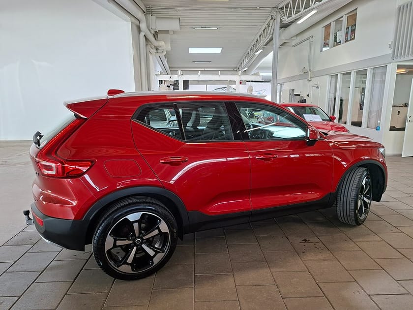Bild 3 av Volvo XC40 T3 Momentum Adv Edt. Navi|Drag|Backkamera VOC