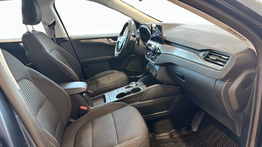 Bild 3 av Ford Kuga Plug-In Hybrid Titanium 2.5 225HK Vinterpaket Carplay