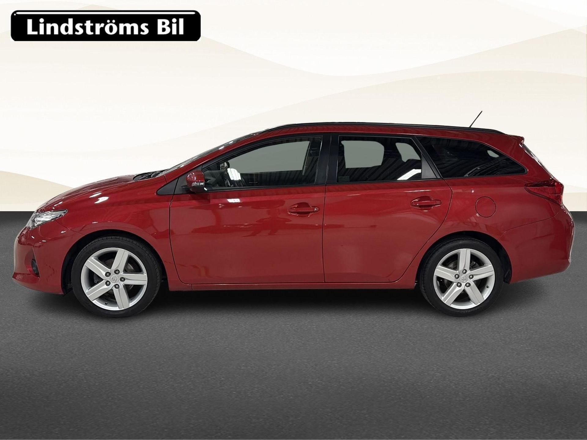 Toyota Auris 2014, kuva 6/10