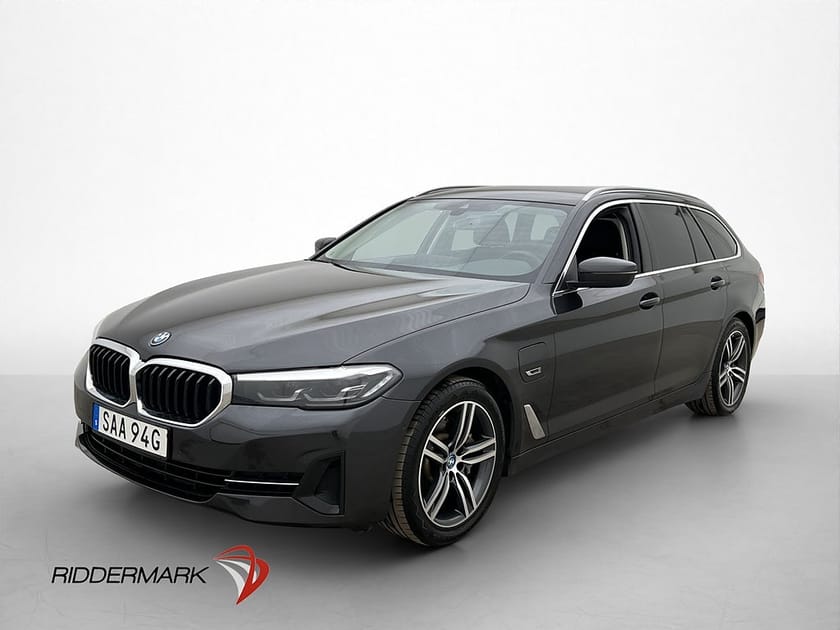 Bild 1 av BMW 530e xDrive Touring 292hk Dragkrok Kamera CarPlay MOMS