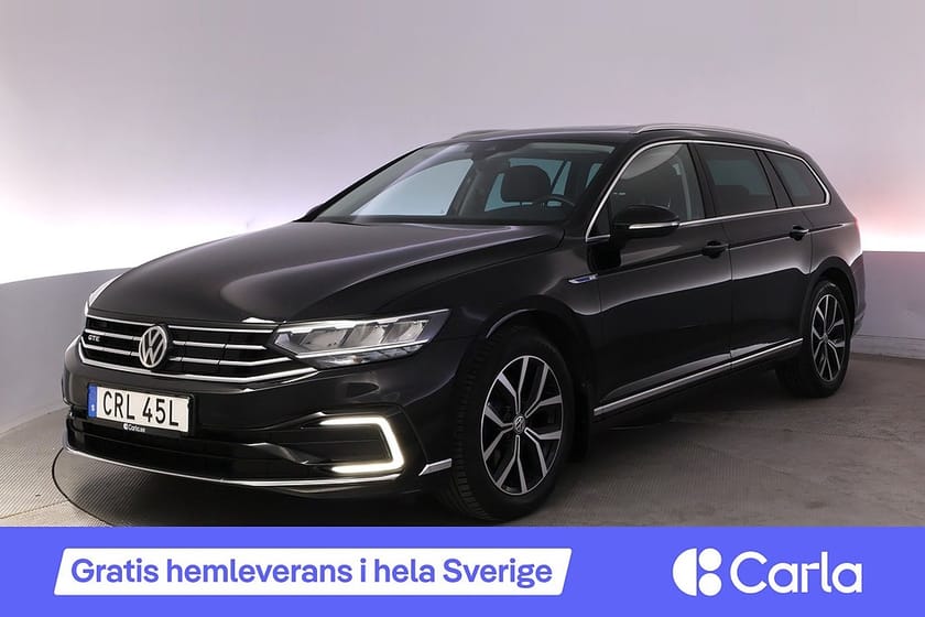 Bild 1 av Volkswagen Passat Sportscombi GTE Variant Drag Elstol Pano Kamera Läder