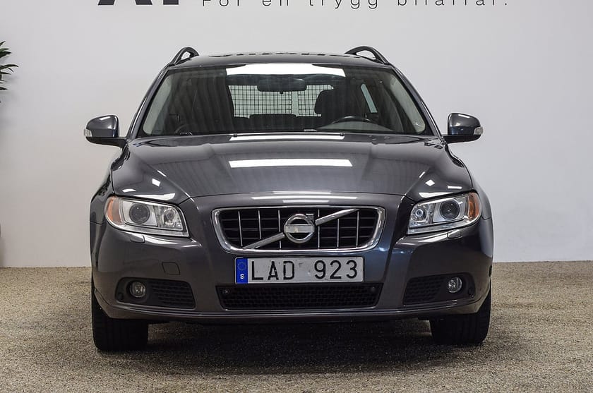 Bild 4 av Volvo V70 2.0F 145HK Momentum Drag Garanti Nyservad 4,99% Ränta