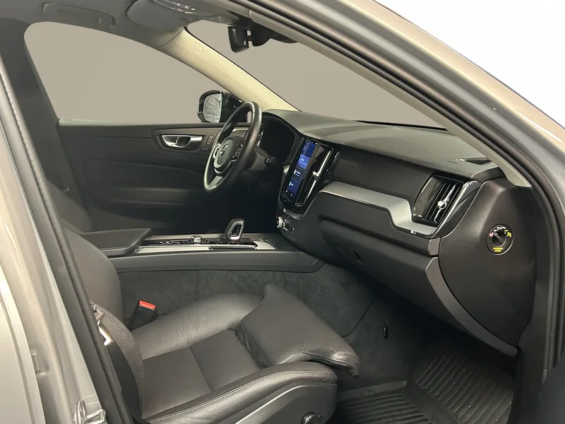 Bild 9 av 15 – Volvo XC60 T6 Plus Dark Nordic Edition Plus Nordic Edition